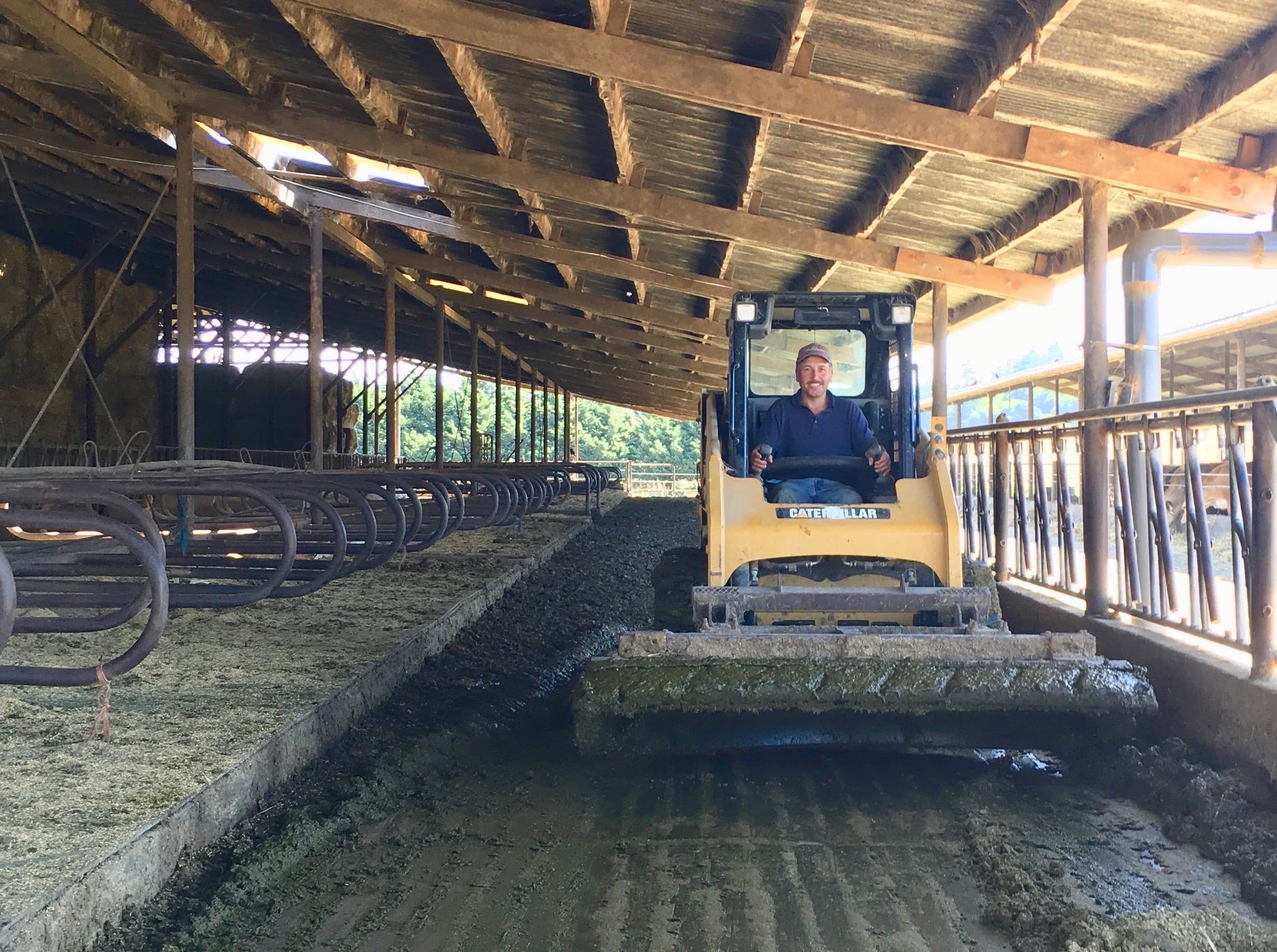 CDFA Announces EXTENSION of Grant Application Deadline for the 2017 Alternative Manure Management Program