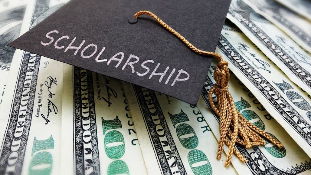 Laton, CA’s Medeiros Among Students Awarded National DHIA Undergrad Scholarships
